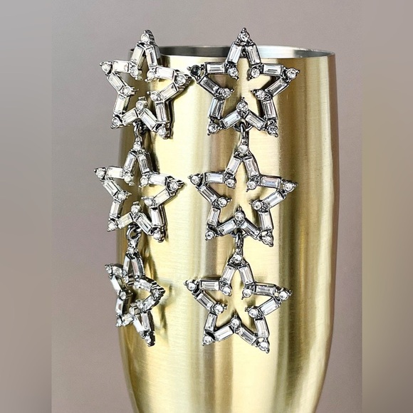 Elegant Black and Silver Star Earrings - Picture 3 of 6